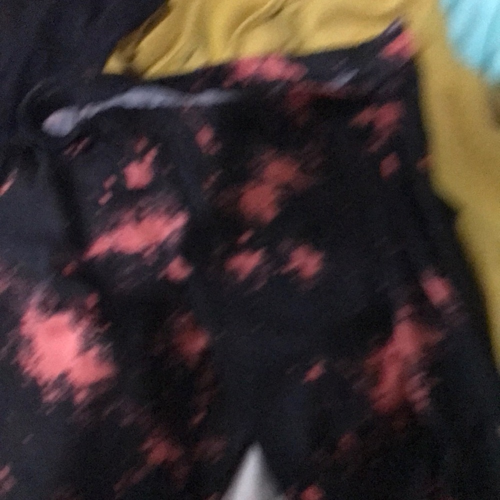 Black leggings a with pink splotches